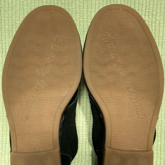 Tommy Bahama Women's Black Suede Evert Casual Lace Chukka Boots Booties SZ US 7 - Picture 9 of 11